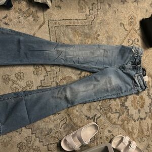 I’ve only wore these twice, they are Hollister high rise flare
